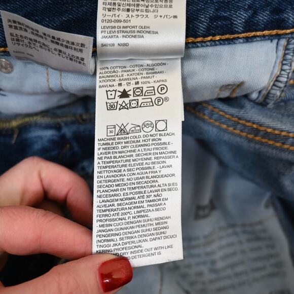 Levi's 550 Relaxed Fit Jeans Mens 42x32 - Picture 8 of 9